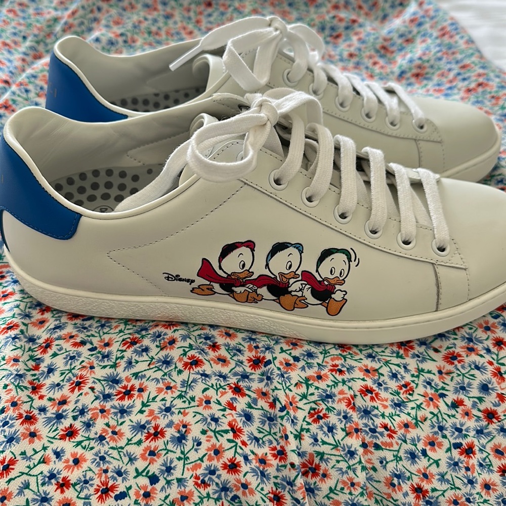 Gucci Disney Huey Dewey and Louie White Leather Ace Sneakers Size 38.5 NIB
